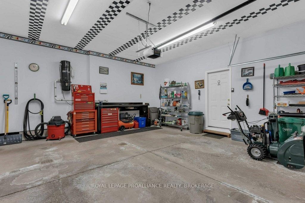 Photo 33 of 545 Magnolia Drive, Kingston, Kingston East (Incl Barret Crt) — HOMEH