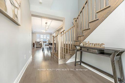 Photo 6 of 882 Magnolia Terrace, Milton, Cobban — HOMEH
