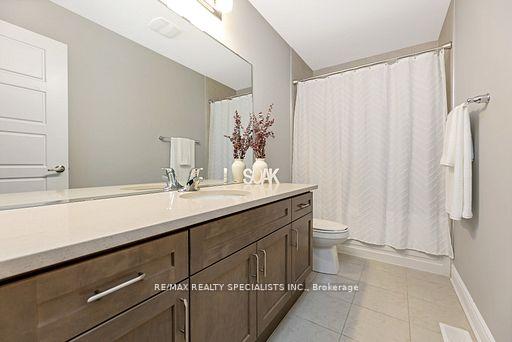 Photo 13 of 882 Magnolia Terrace, Milton, Cobban — HOMEH