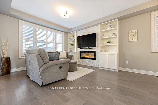 Photo 14 of 882 Magnolia Terrace, Milton, Cobban — HOMEH