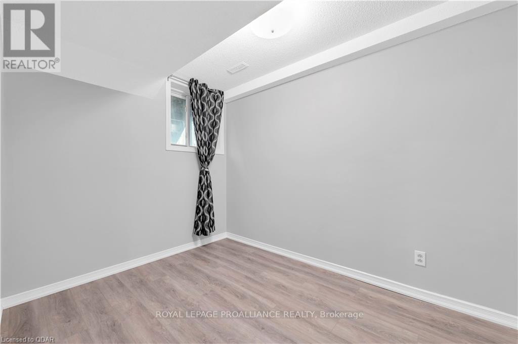 Photo 5 of 27B Metcalfe Street, Quinte West, Trenton Ward — HOMEH