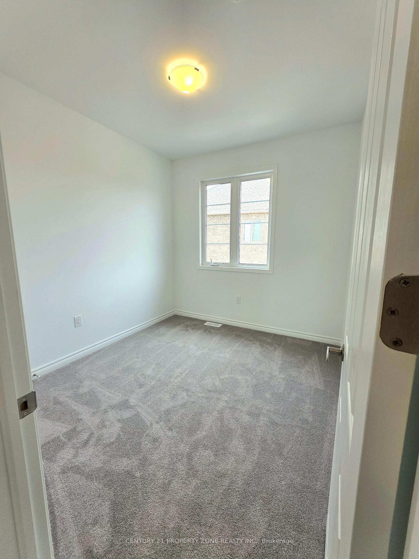 Photo 17 of 1207 Fourth Line, Milton, Bowes — HOMEH