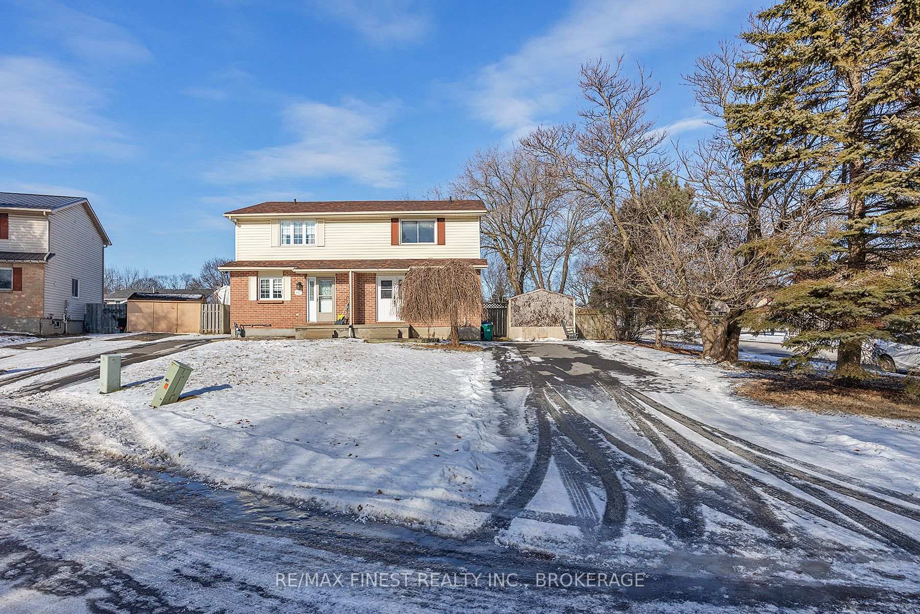 Photo 2 of 136 Jean Worrell Crescent, Kingston, Rideau — HOMEH