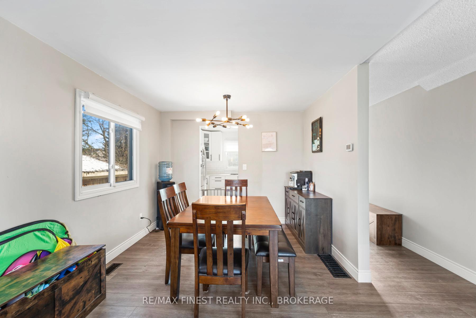 Photo 12 of 136 Jean Worrell Crescent, Kingston, Rideau — HOMEH