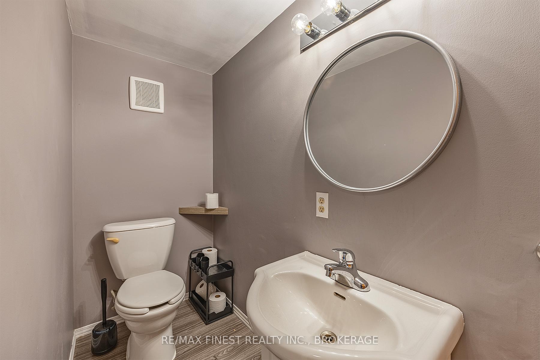 Photo 32 of 136 Jean Worrell Crescent, Kingston, Rideau — HOMEH