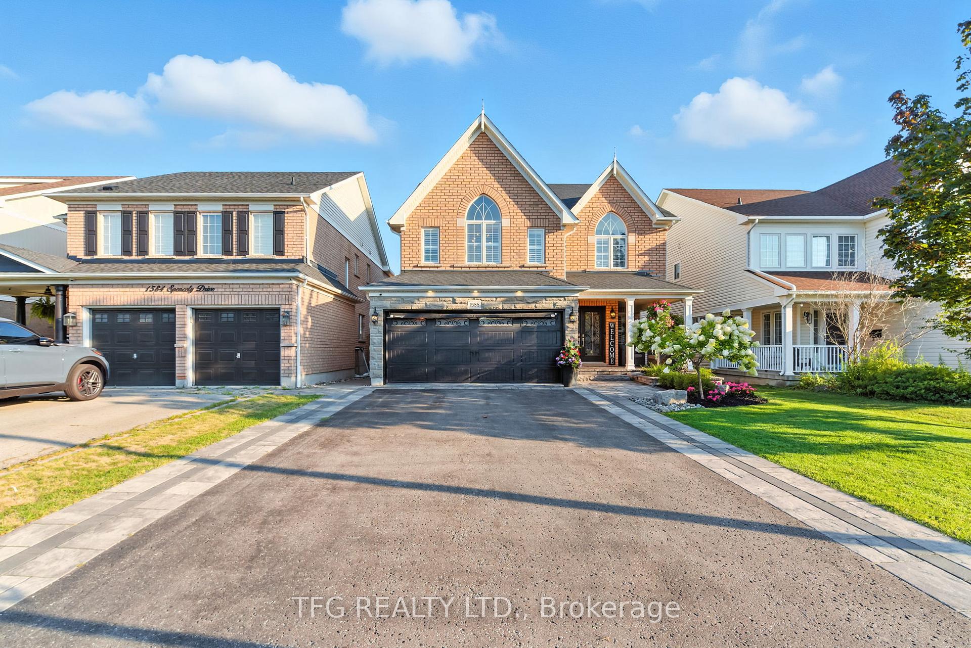 Photo 2 of 1588 Spencely Drive, Oshawa, Taunton — HOMEH