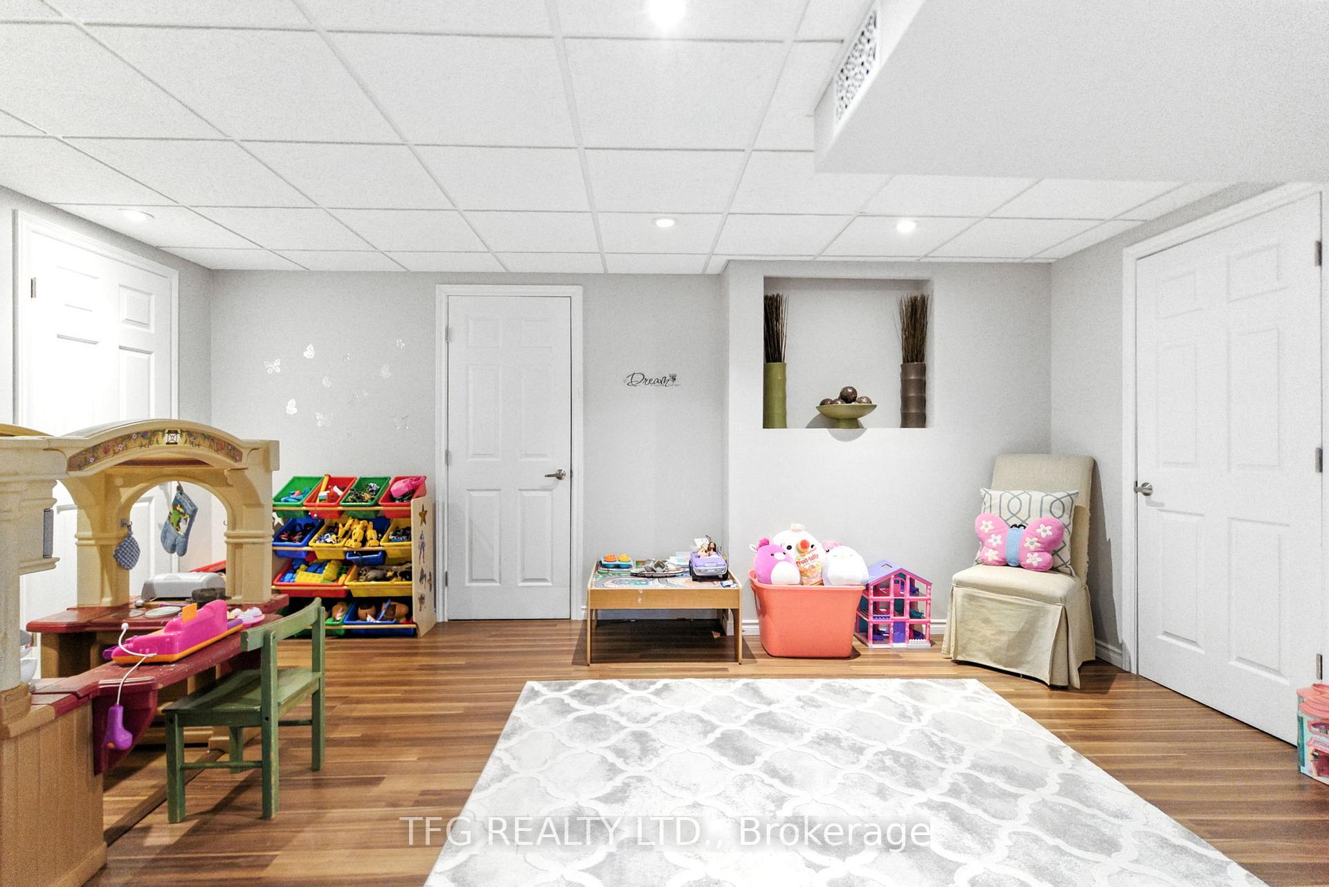 Photo 31 of 1588 Spencely Drive, Oshawa, Taunton — HOMEH
