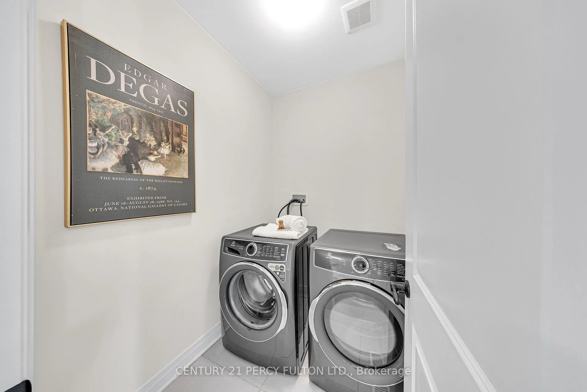 Photo 32 of 3136 Willowridge Path, Pickering, Rural Pickering — HOMEH