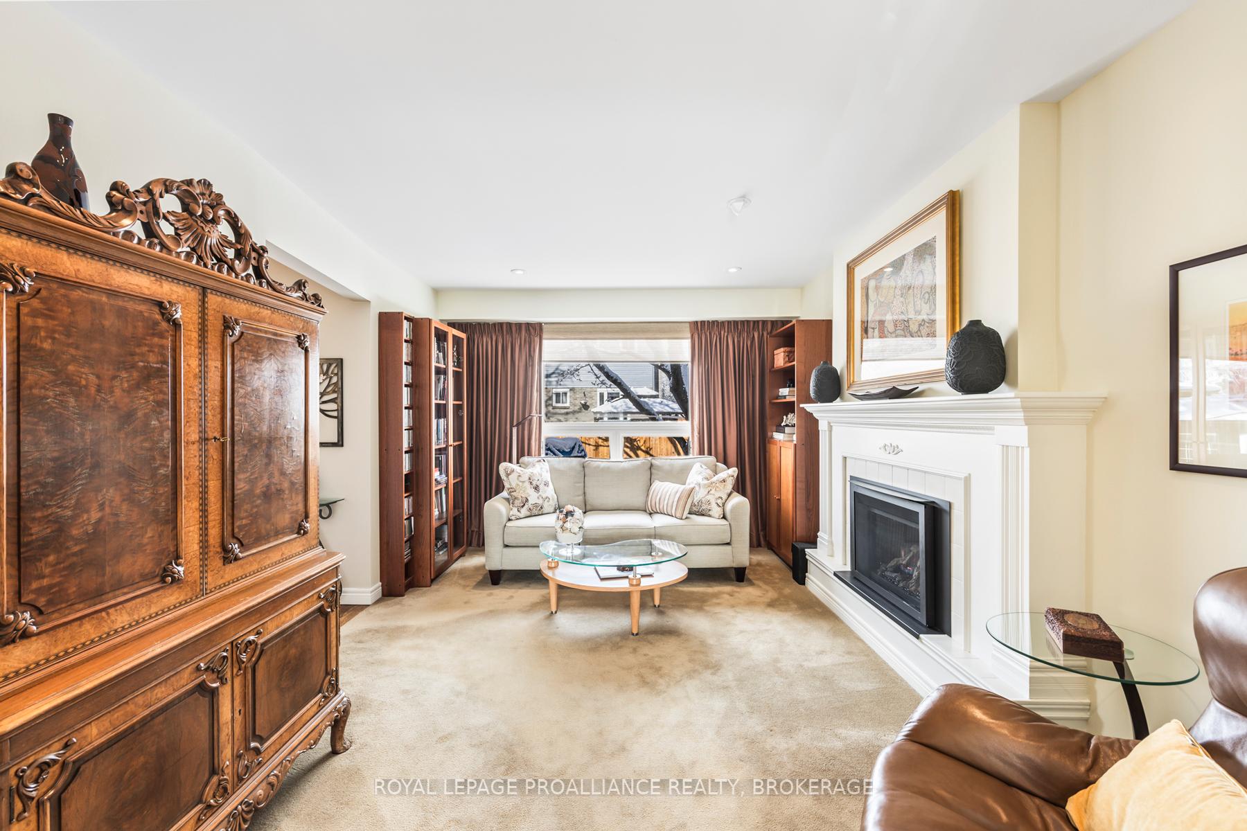 Photo 16 of 38 Chartwell Crescent, Kingston, Kingston East (Incl Barret Crt) — HOMEH