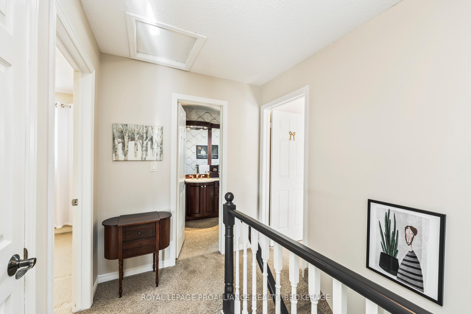 Photo 26 of 38 Chartwell Crescent, Kingston, Kingston East (Incl Barret Crt) — HOMEH