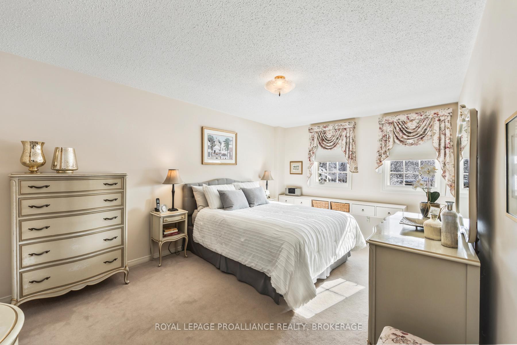 Photo 28 of 38 Chartwell Crescent, Kingston, Kingston East (Incl Barret Crt) — HOMEH