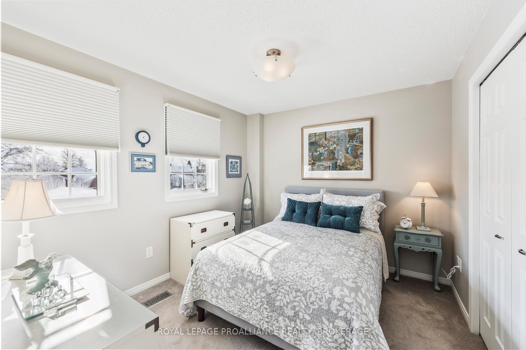 Photo 33 of 38 Chartwell Crescent, Kingston, Kingston East (Incl Barret Crt) — HOMEH