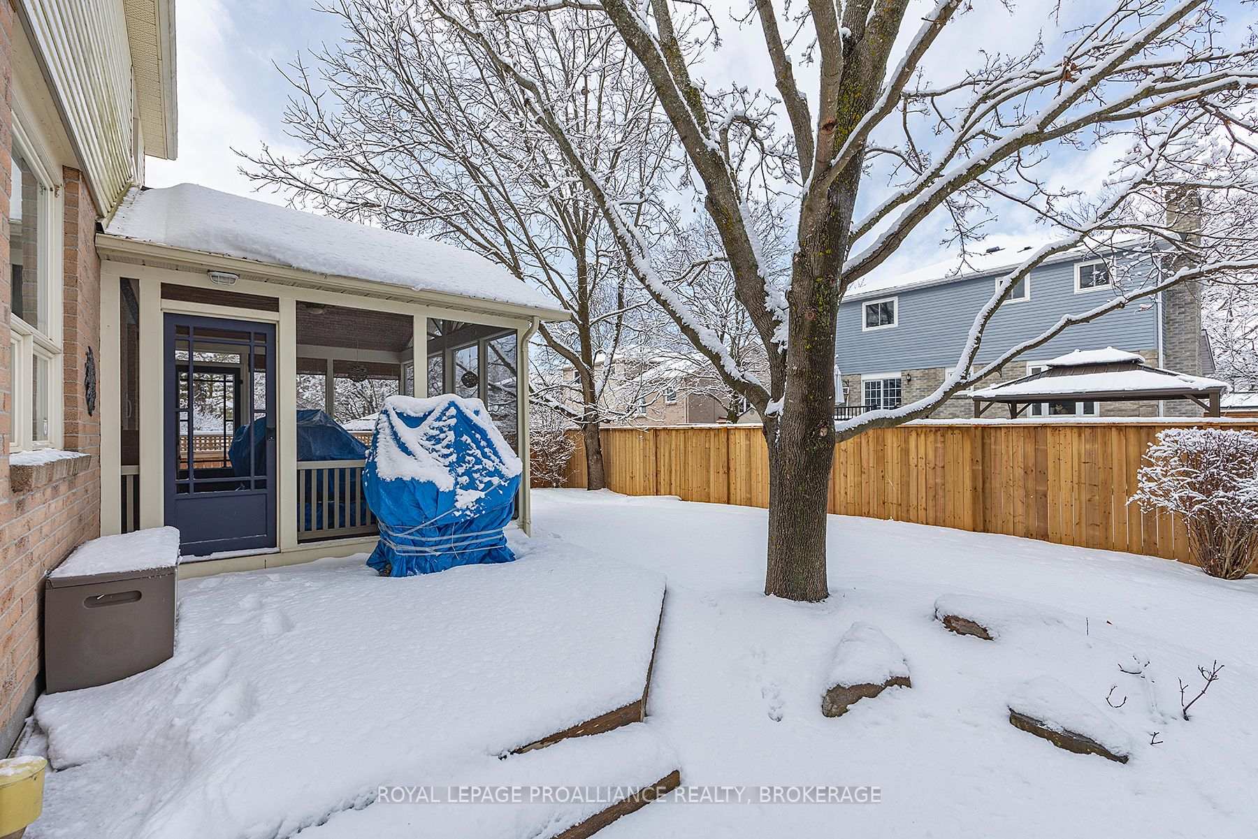 Photo 46 of 38 Chartwell Crescent, Kingston, Kingston East (Incl Barret Crt) — HOMEH