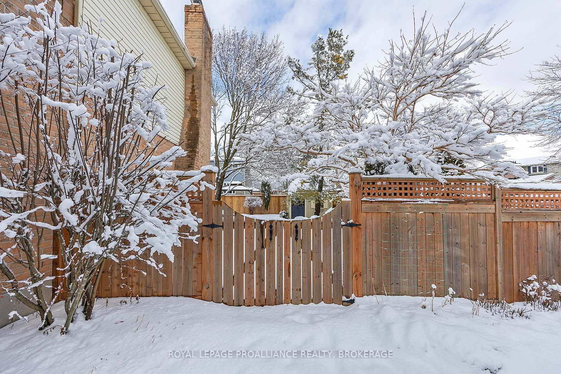 Photo 48 of 38 Chartwell Crescent, Kingston, Kingston East (Incl Barret Crt) — HOMEH