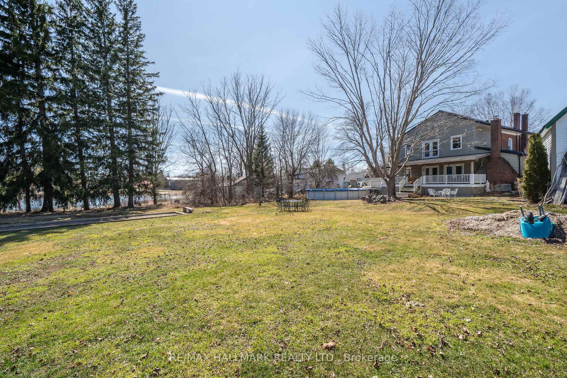 Photo 6 of 3 Mill Street, Prince Edward County, Bloomfield Ward — HOMEH
