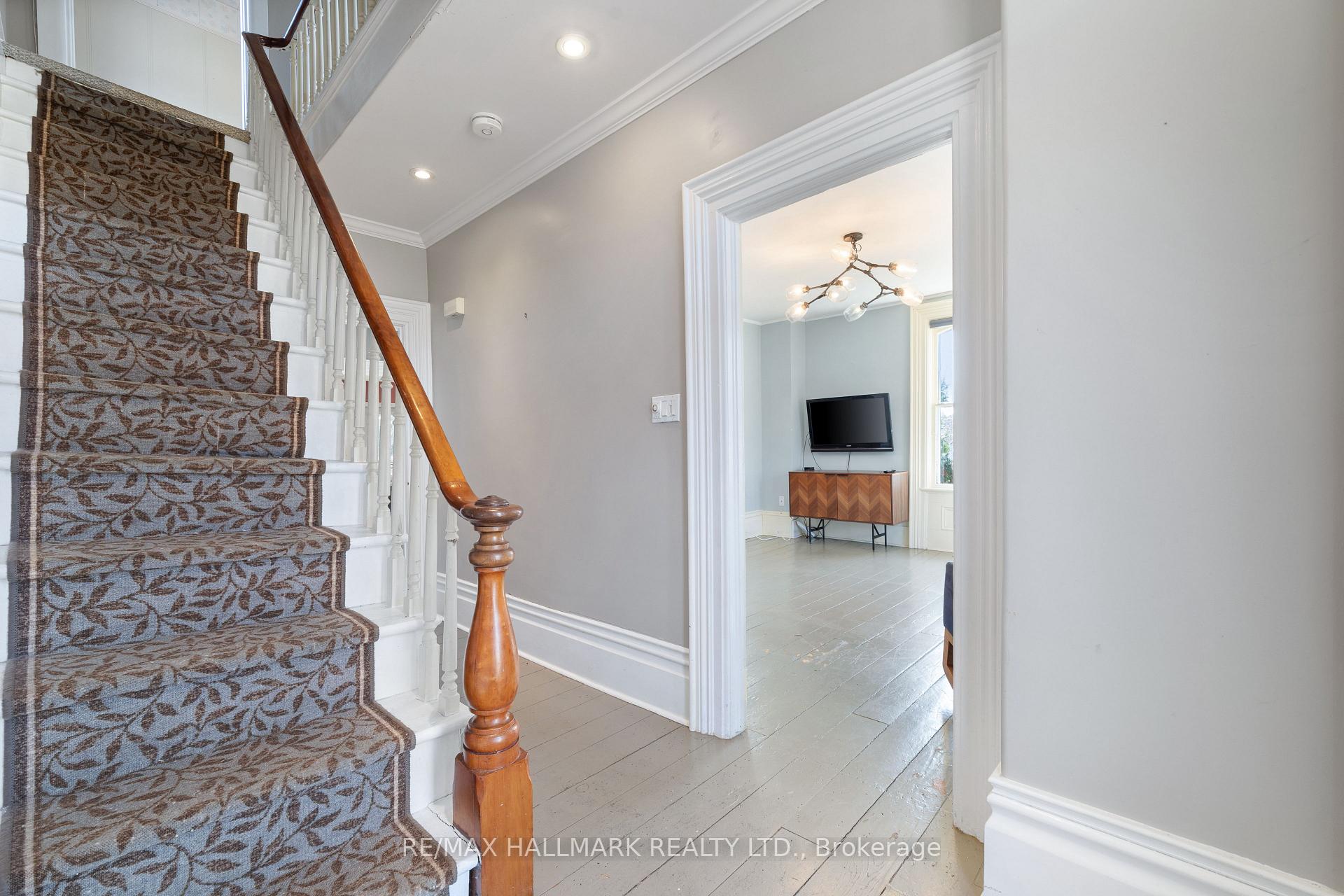 Photo 13 of 3 Mill Street, Prince Edward County, Bloomfield Ward — HOMEH