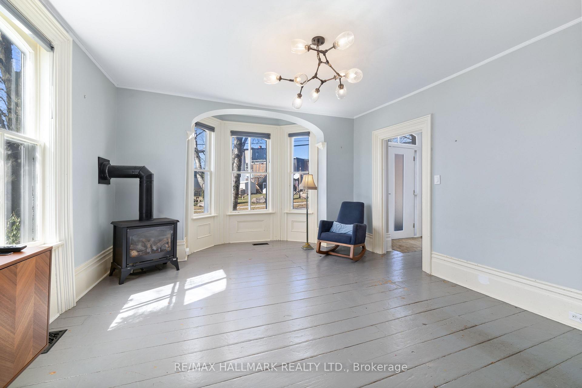 Photo 15 of 3 Mill Street, Prince Edward County, Bloomfield Ward — HOMEH