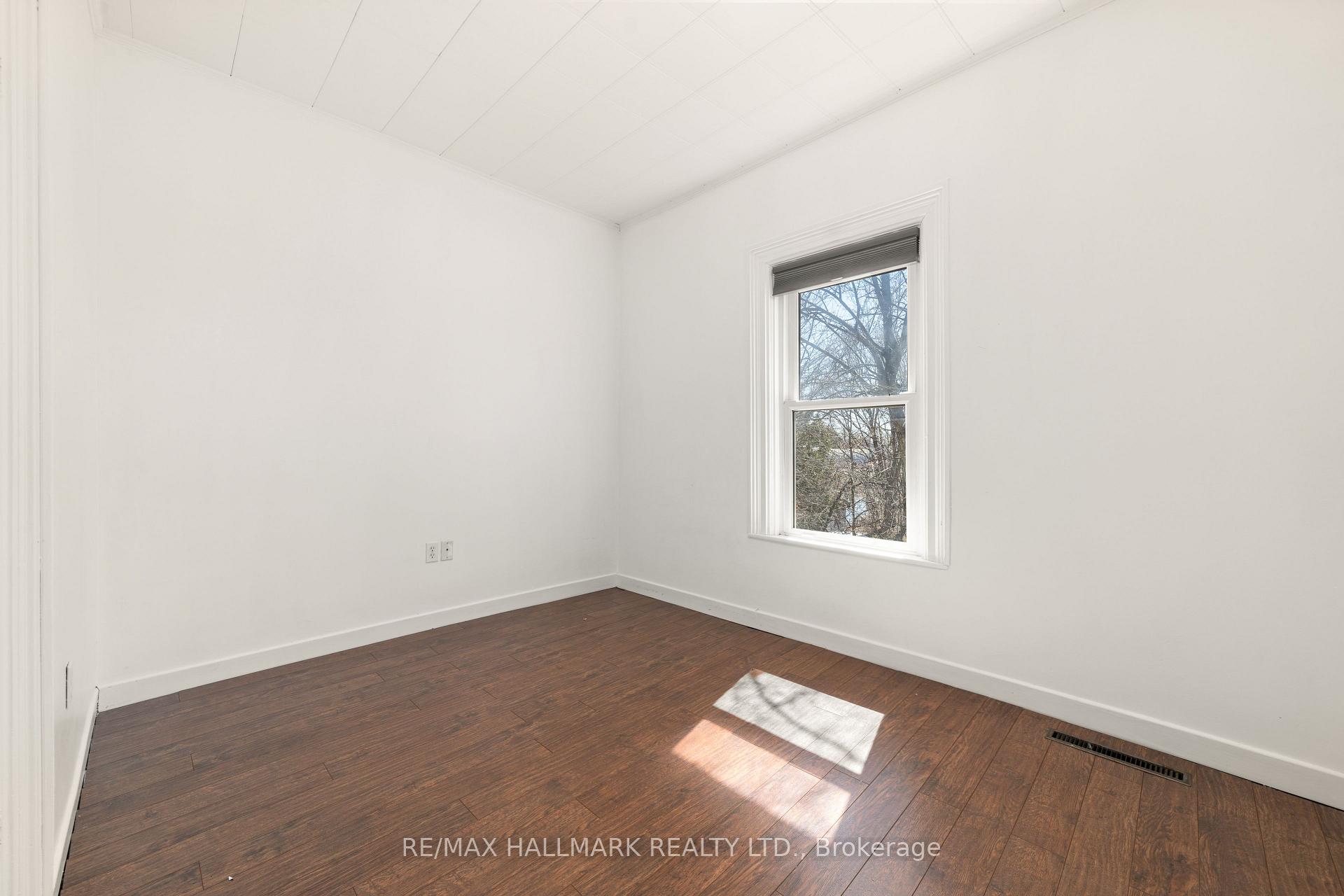 Photo 31 of 3 Mill Street, Prince Edward County, Bloomfield Ward — HOMEH