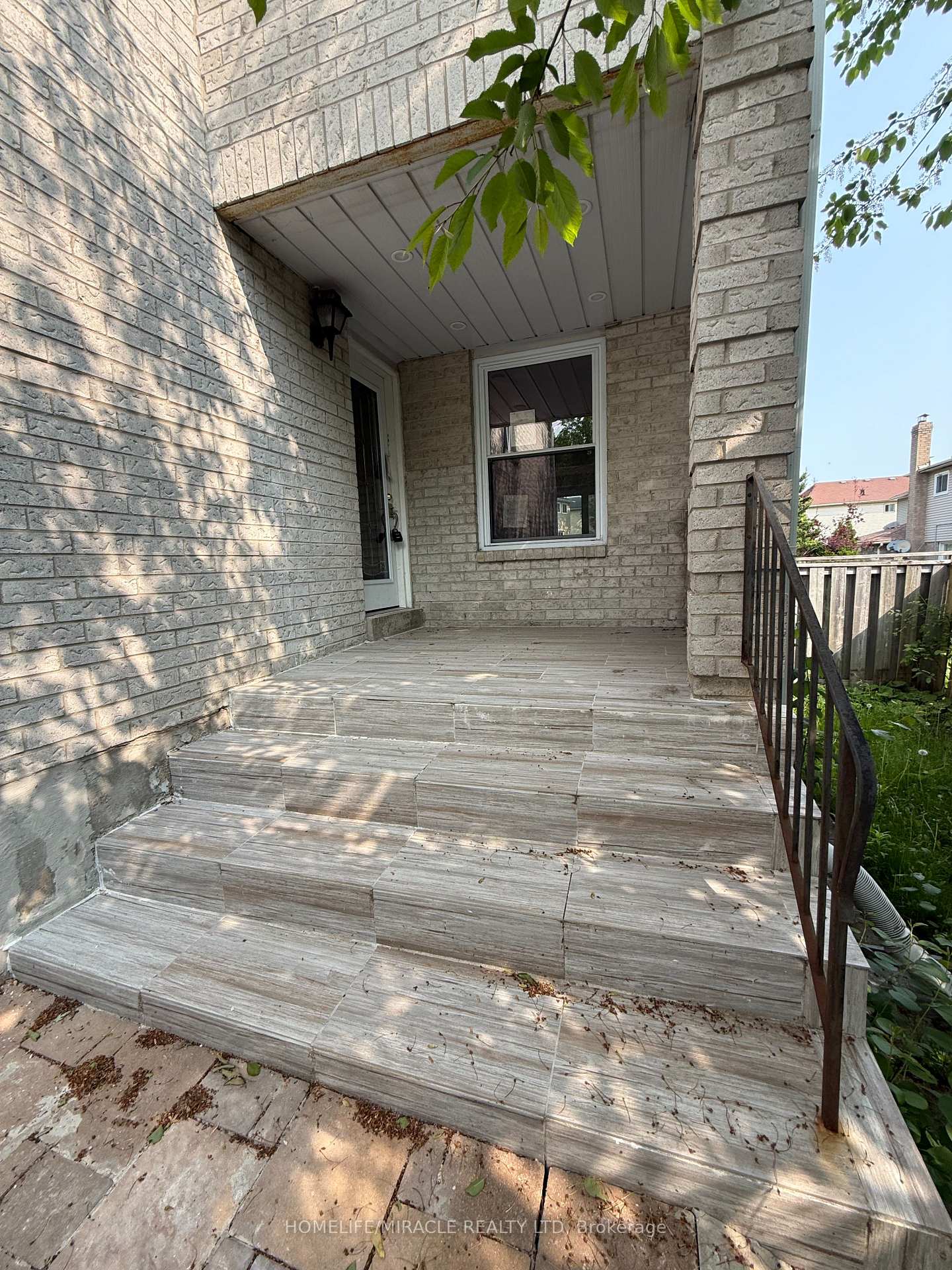 Photo 3 of 1620 McBrady Crescent, Pickering, Brock Ridge — HOMEH