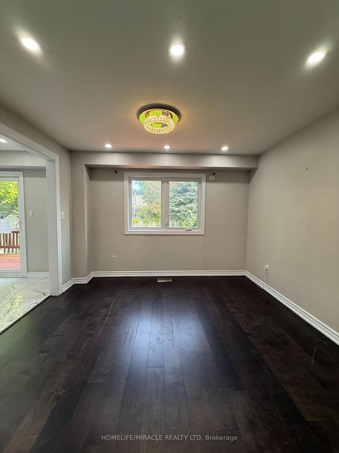 Photo 7 of 1620 McBrady Crescent, Pickering, Brock Ridge — HOMEH