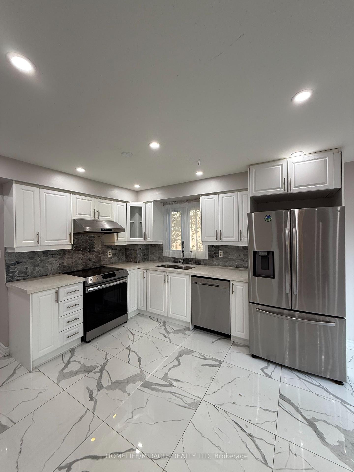 Photo 10 of 1620 McBrady Crescent, Pickering, Brock Ridge — HOMEH