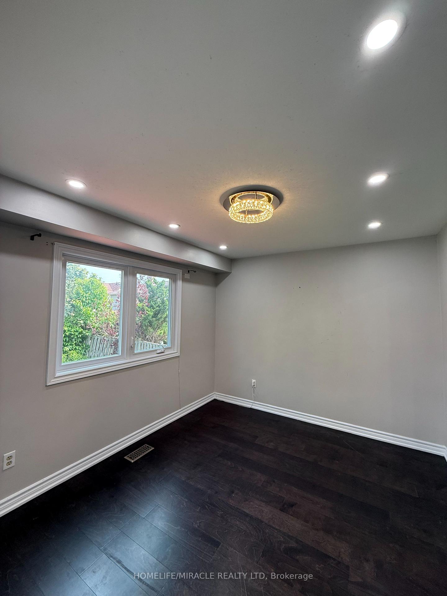 Photo 12 of 1620 McBrady Crescent, Pickering, Brock Ridge — HOMEH