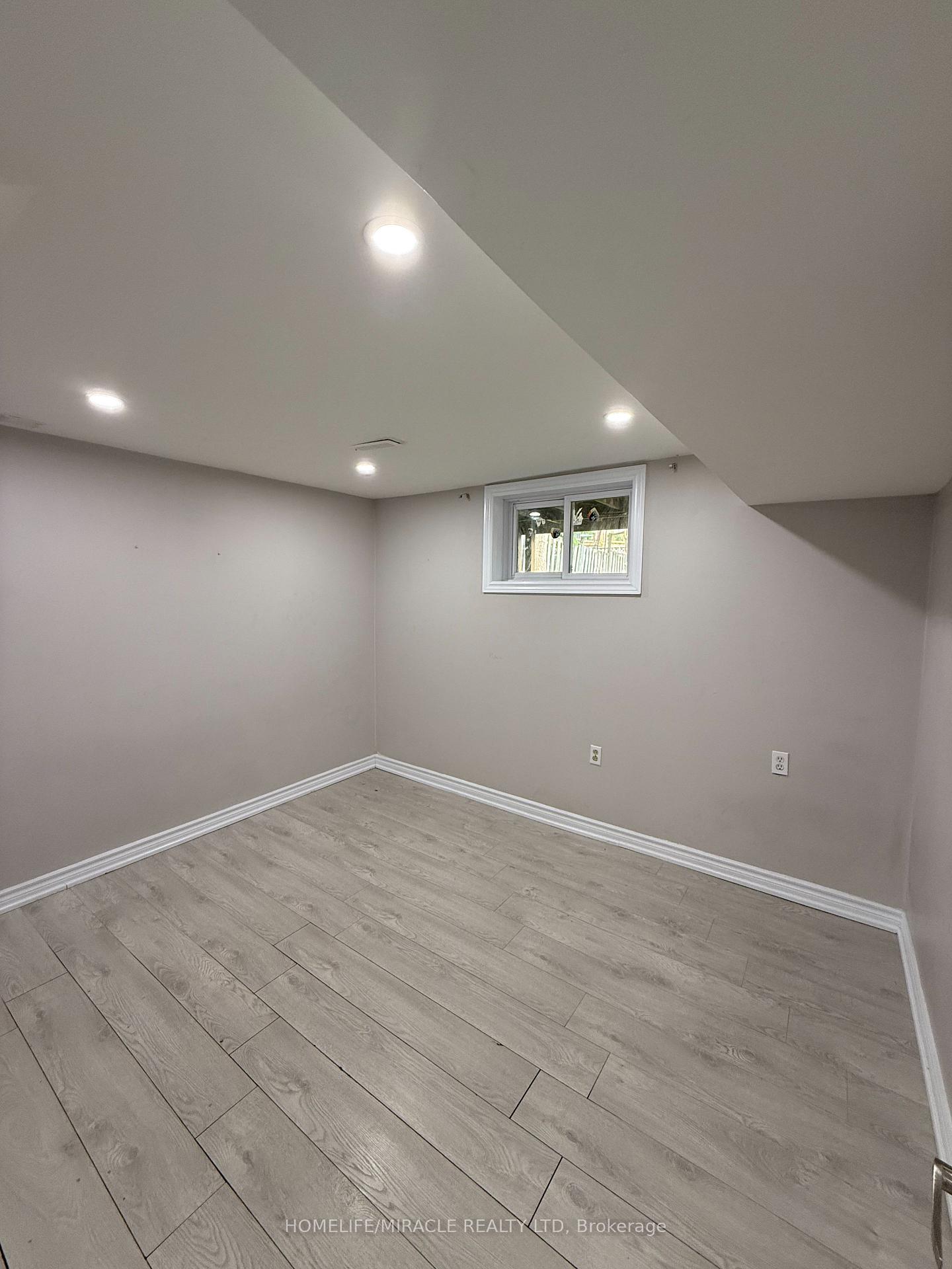 Photo 24 of 1620 McBrady Crescent, Pickering, Brock Ridge — HOMEH