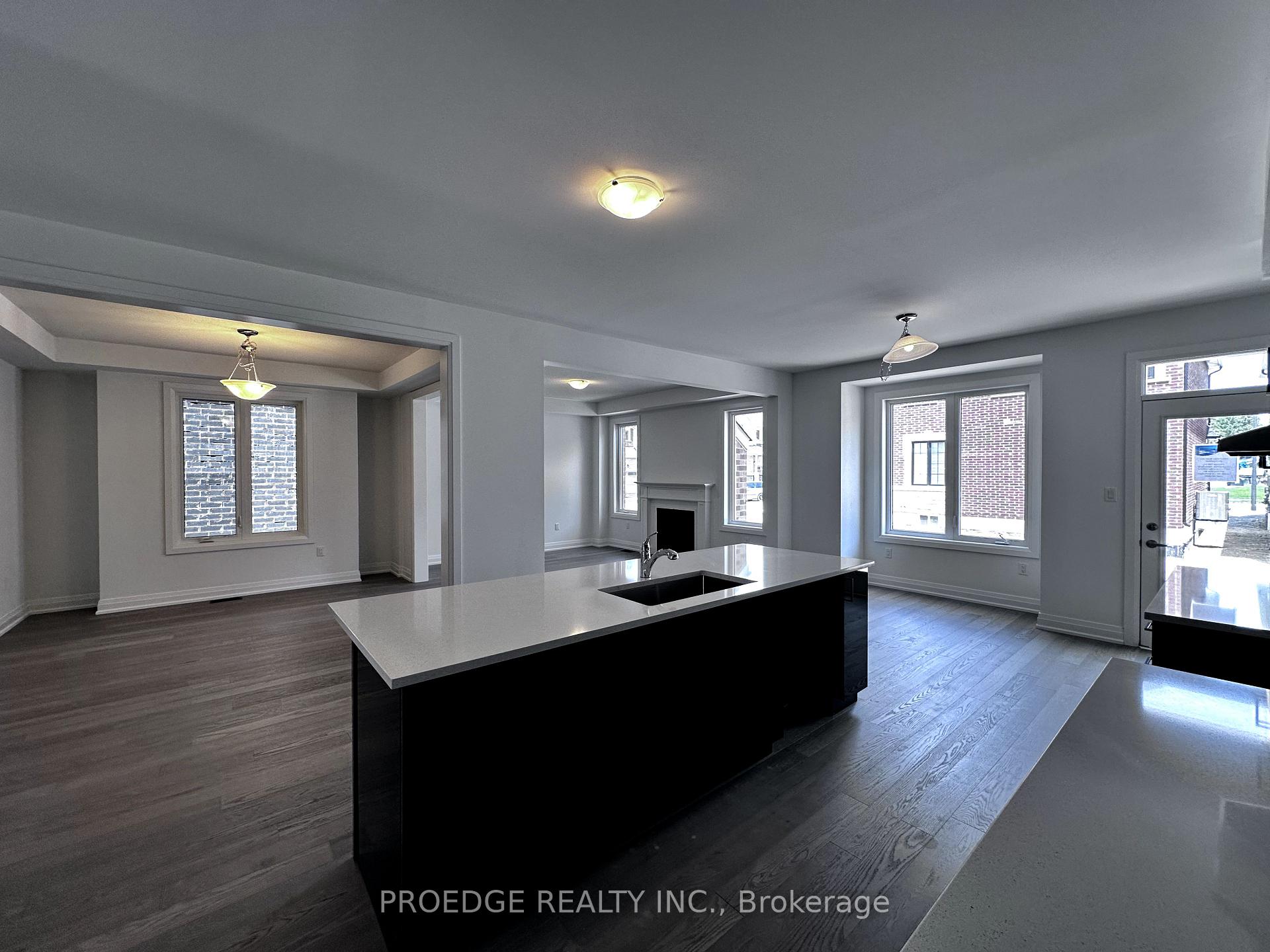 Photo 8 of 1416 Mockingbird Square, Pickering, Rural Pickering — HOMEH