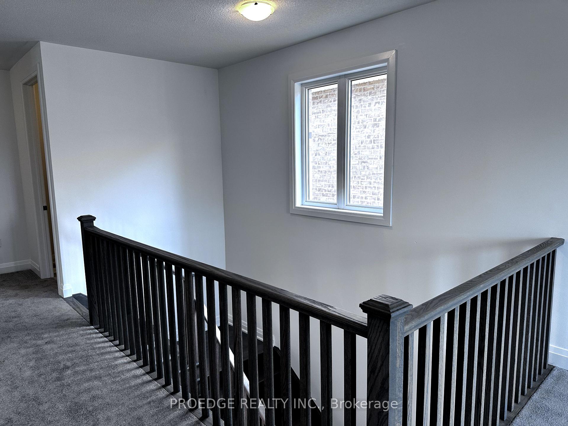 Photo 10 of 1416 Mockingbird Square, Pickering, Rural Pickering — HOMEH