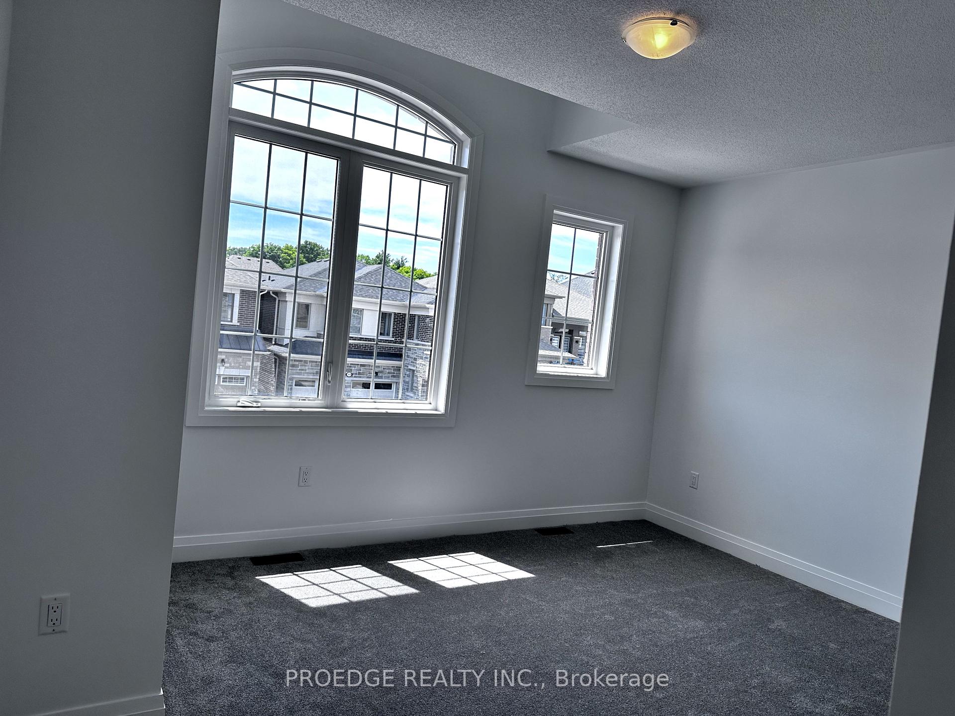Photo 23 of 1416 Mockingbird Square, Pickering, Rural Pickering — HOMEH
