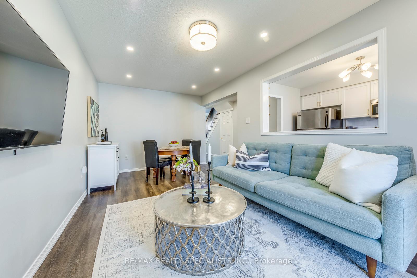 Photo 19 of 274 Fitzgerald Crescent, Milton, Dempsey — HOMEH