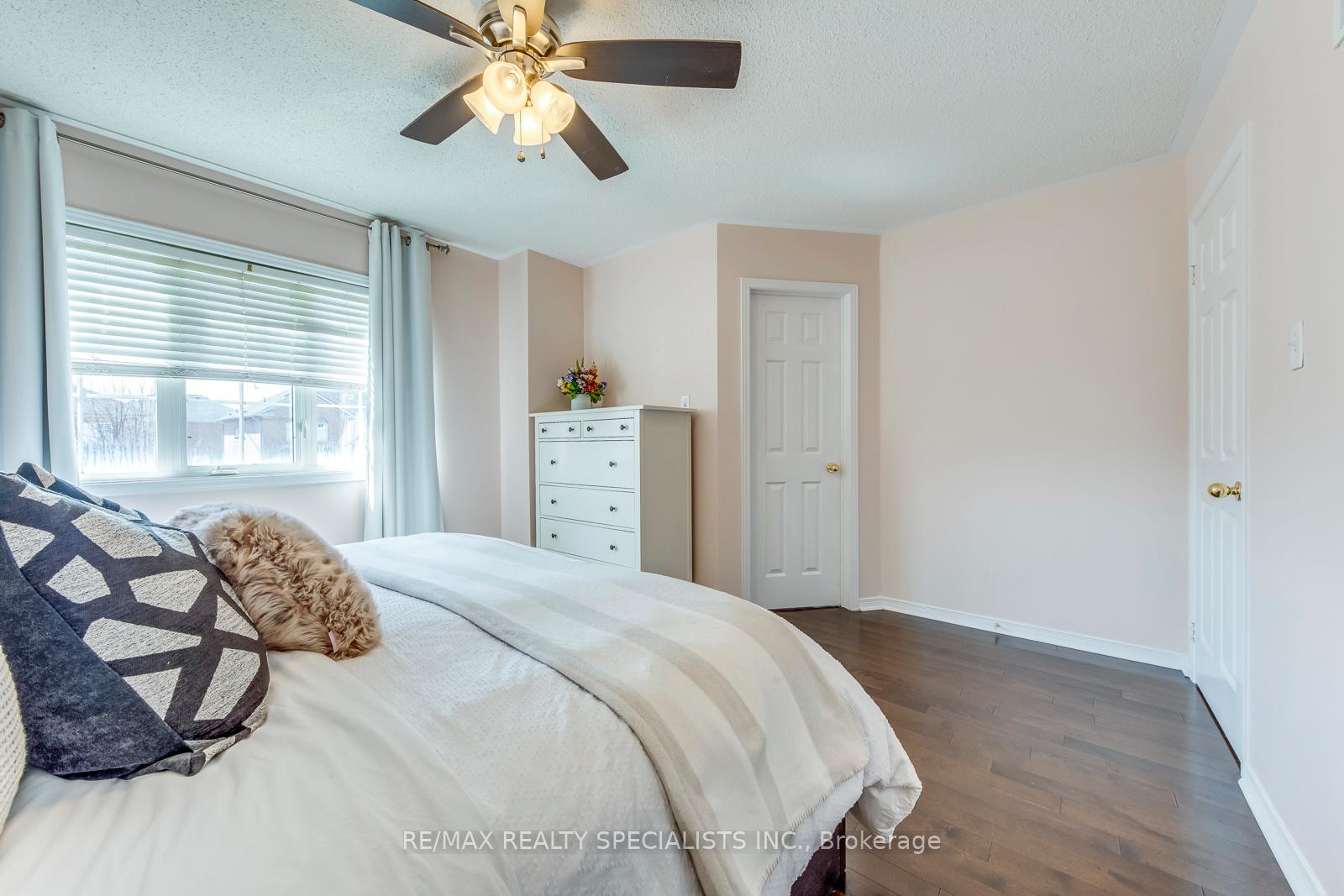 Photo 25 of 274 Fitzgerald Crescent, Milton, Dempsey — HOMEH
