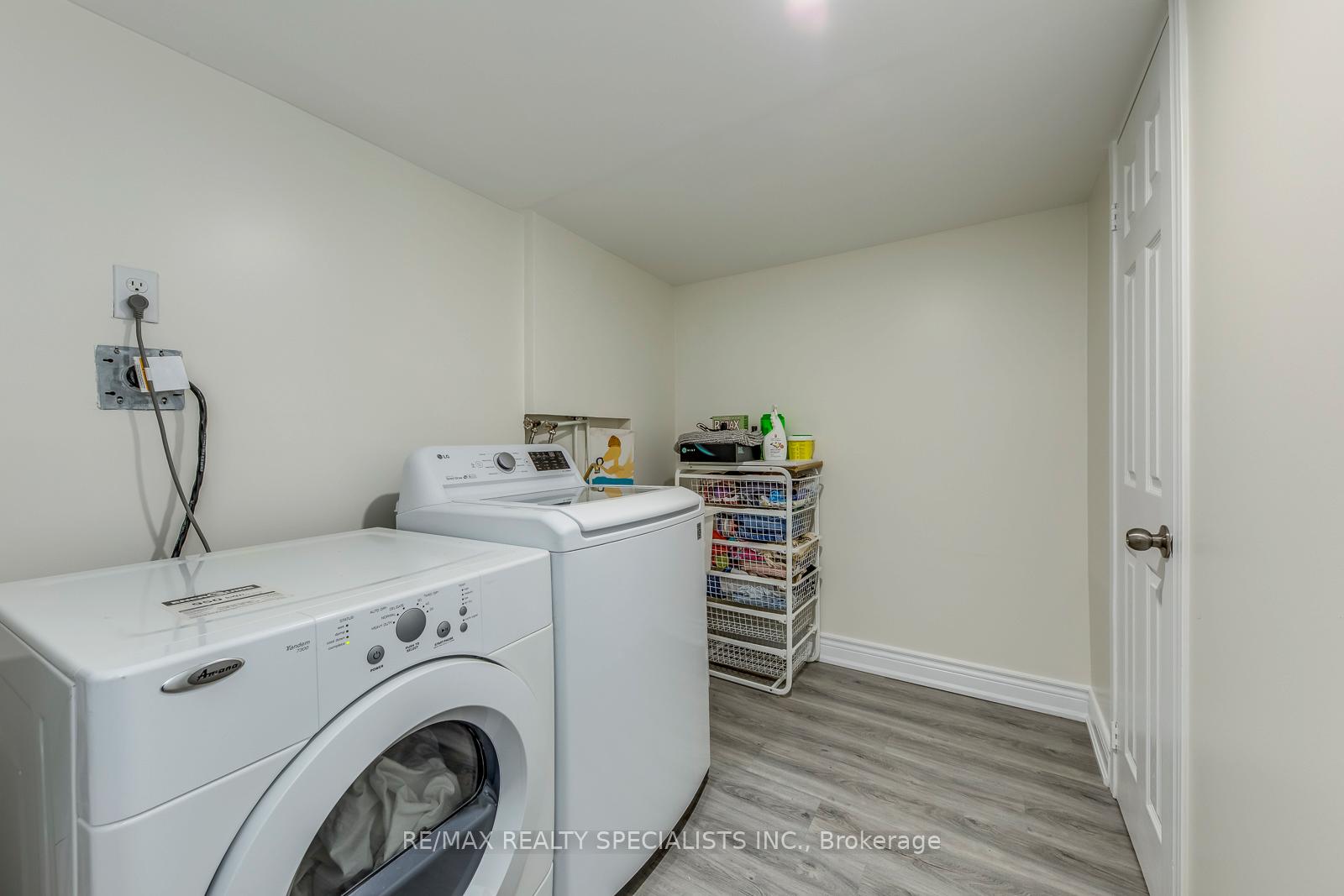 Photo 36 of 274 Fitzgerald Crescent, Milton, Dempsey — HOMEH