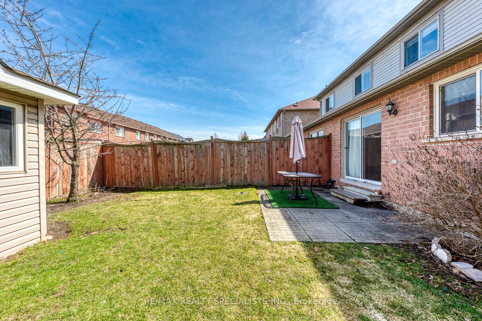 Photo 38 of 274 Fitzgerald Crescent, Milton, Dempsey — HOMEH