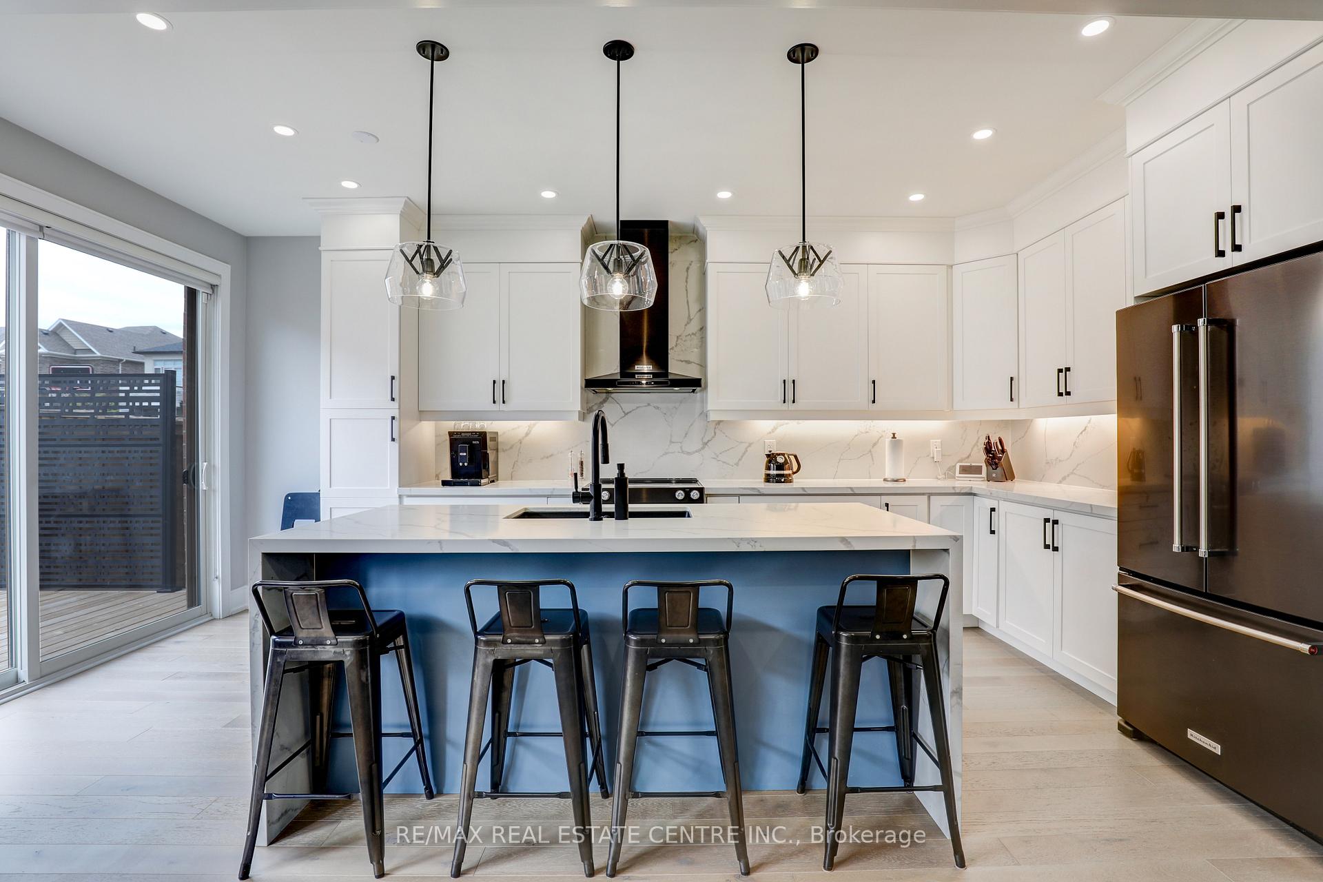 Photo 13 of 1004 Kingpeak Crescent, Pickering, Rural Pickering — HOMEH
