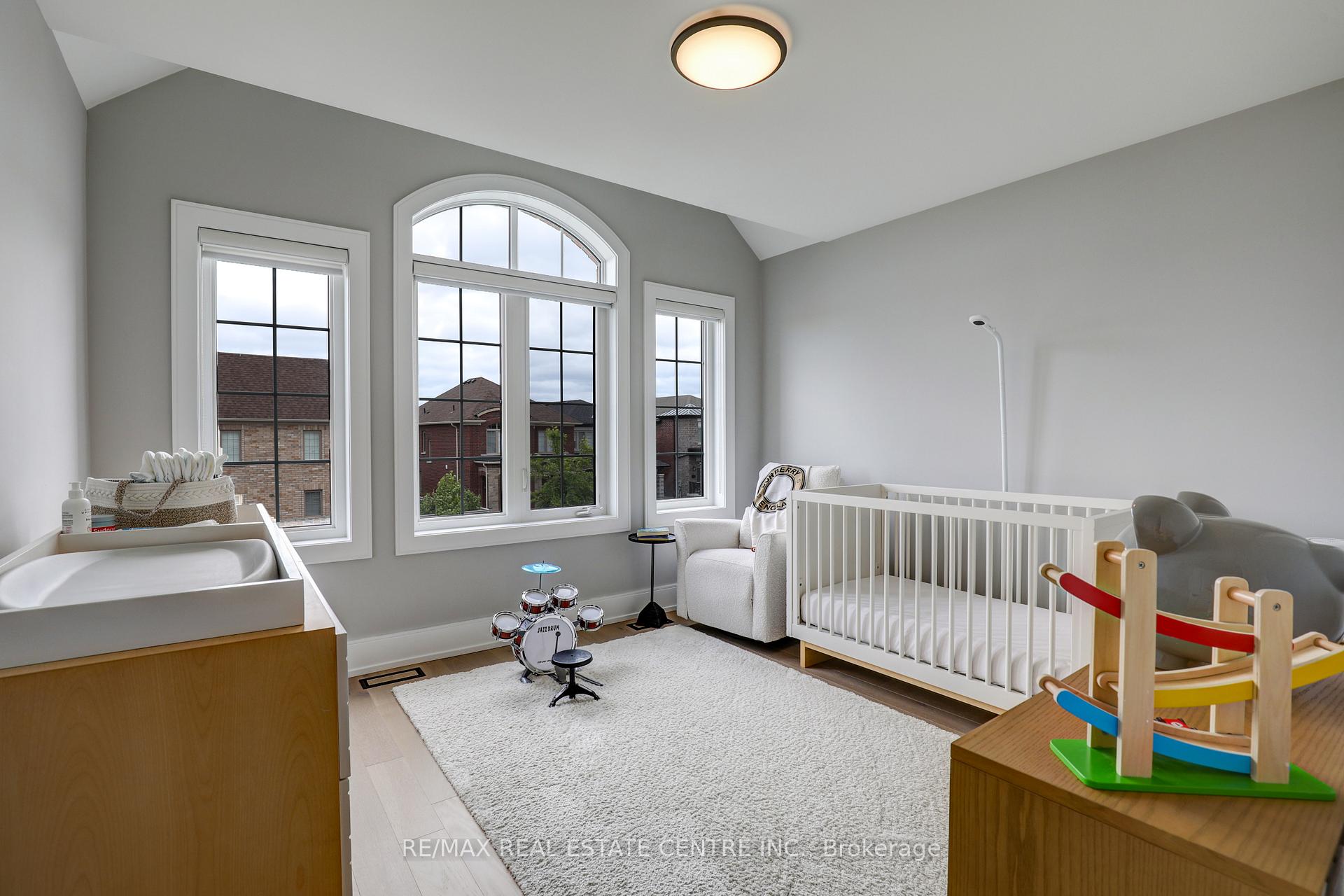 Photo 15 of 1004 Kingpeak Crescent, Pickering, Rural Pickering — HOMEH