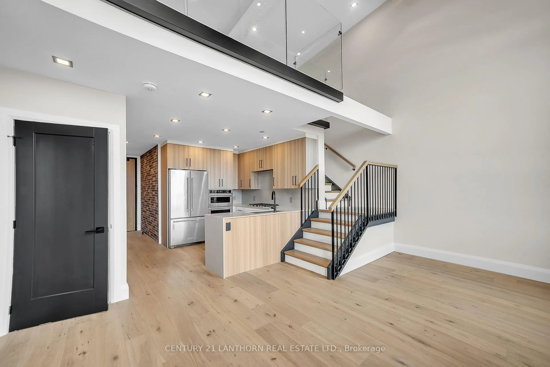 Photo 11 of Unit Unit # 6, 38 Front Street, Quinte West, Trenton Ward — HOMEH