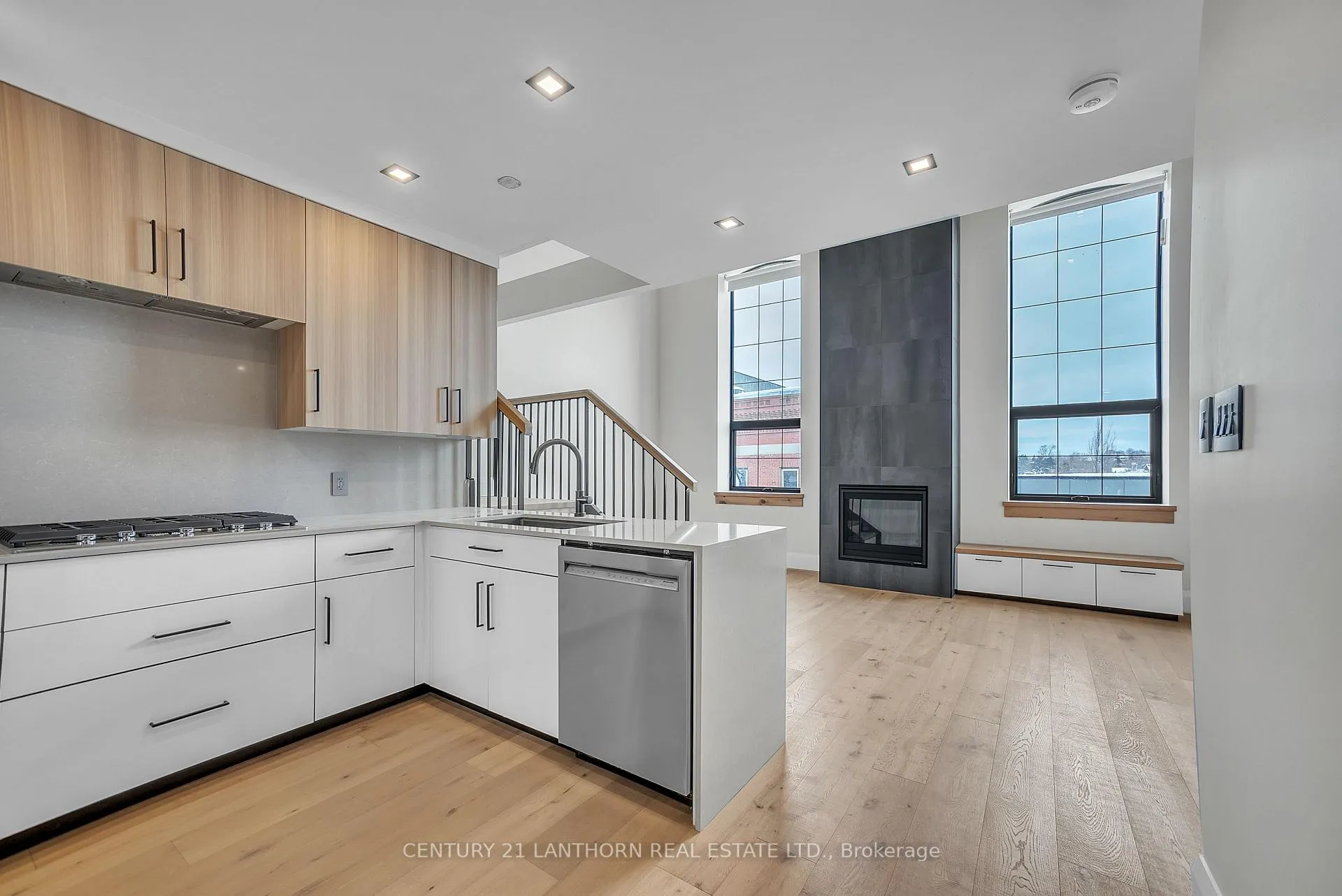 Photo 12 of Unit Unit # 6, 38 Front Street, Quinte West, Trenton Ward — HOMEH