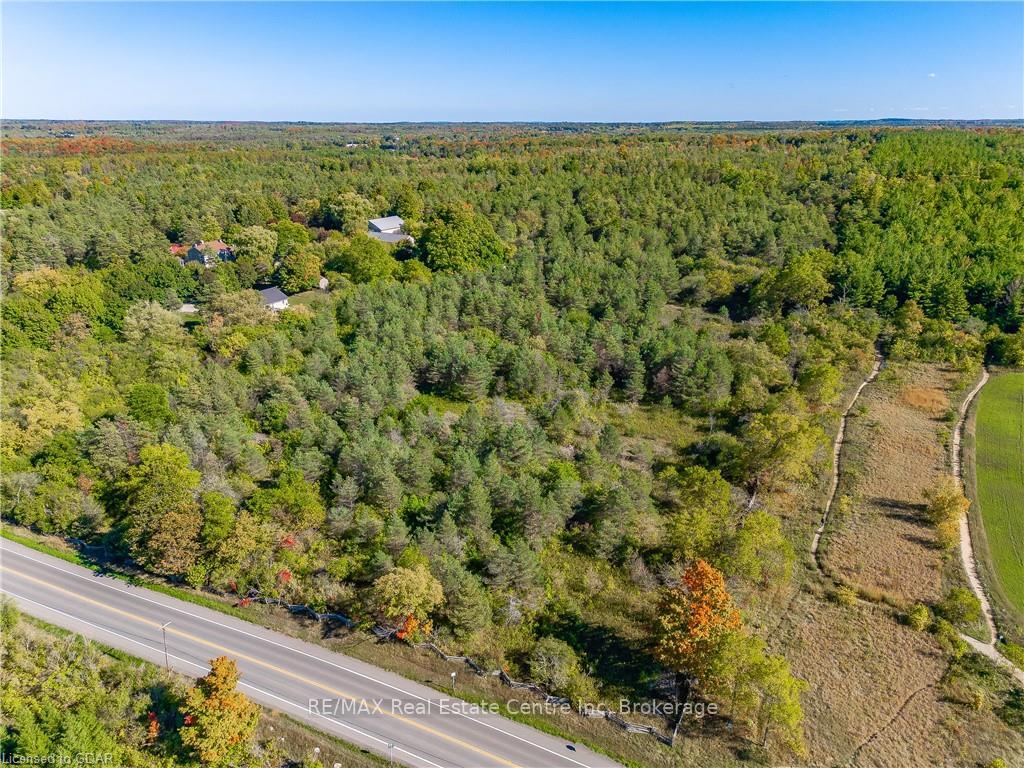 Photo 3 of 693 Arkell Road S, Puslinch, Puslinch Lake Settlement Areas — HOMEH