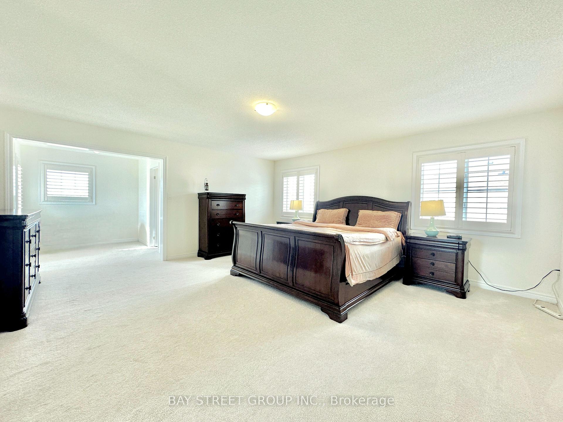 Photo 9 of 1429 Laurier Avenue, Milton, Clarke — HOMEH