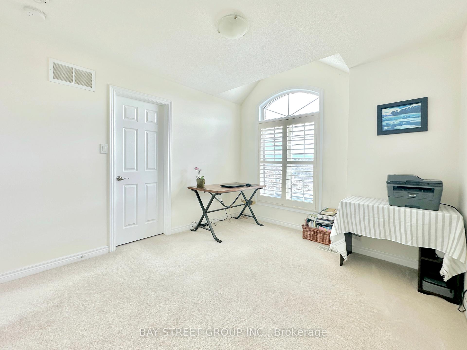 Photo 15 of 1429 Laurier Avenue, Milton, Clarke — HOMEH