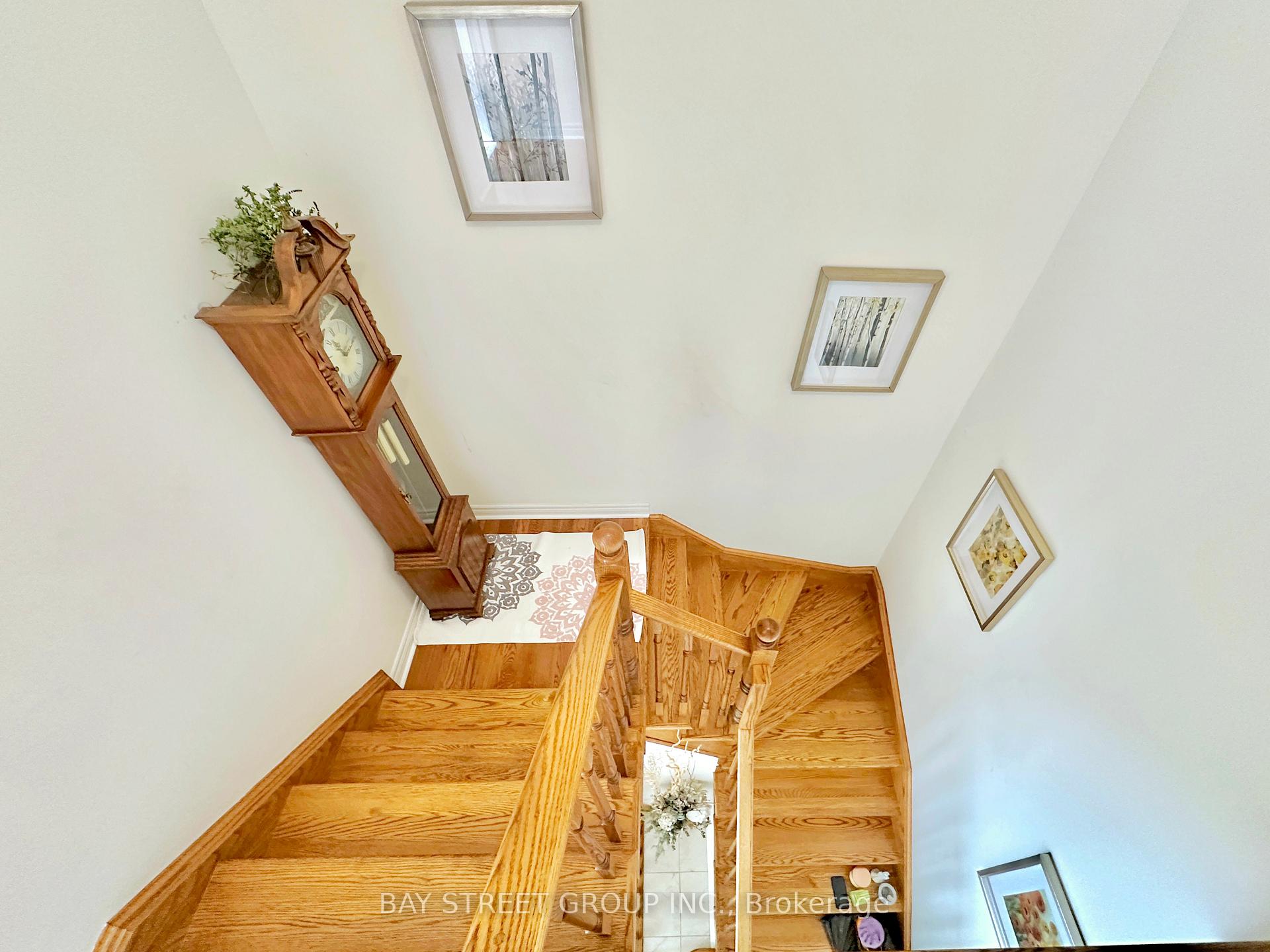 Photo 17 of 1429 Laurier Avenue, Milton, Clarke — HOMEH