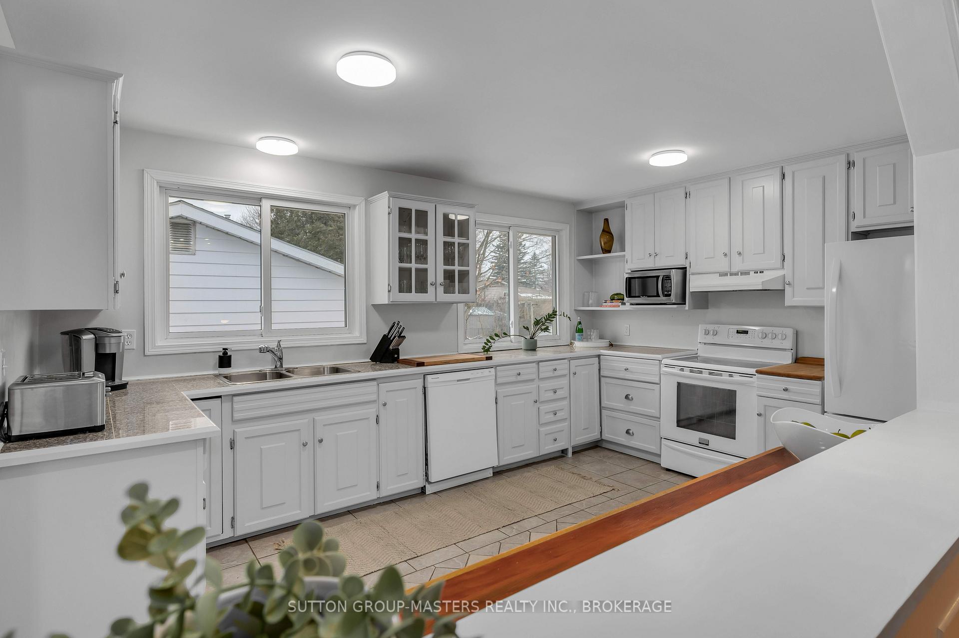 Photo 9 of 792 Safari Drive, Kingston, North of Taylor-Kidd Blvd — HOMEH