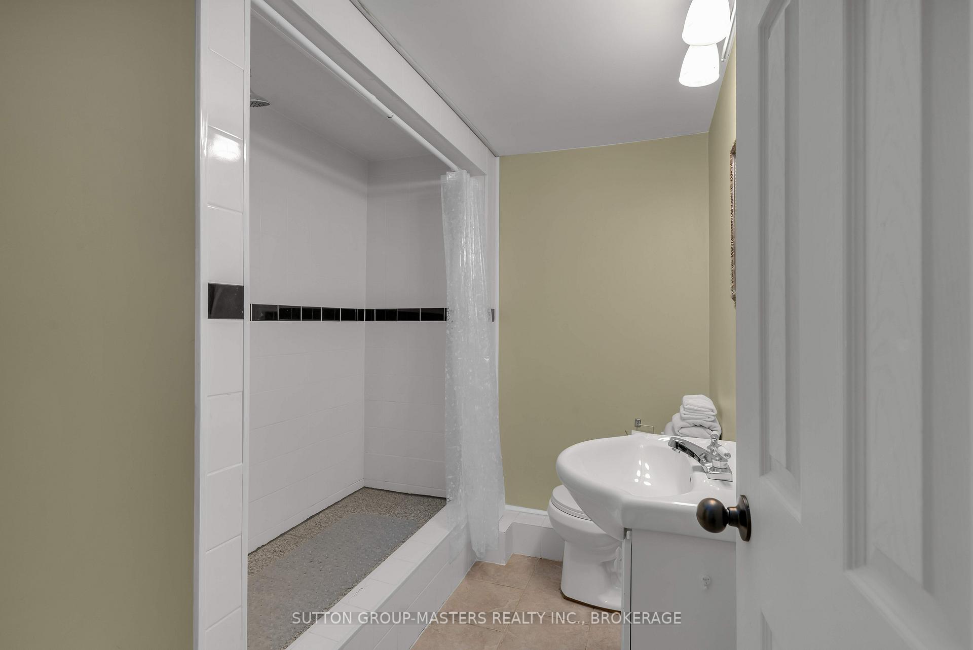 Photo 32 of 792 Safari Drive, Kingston, North of Taylor-Kidd Blvd — HOMEH