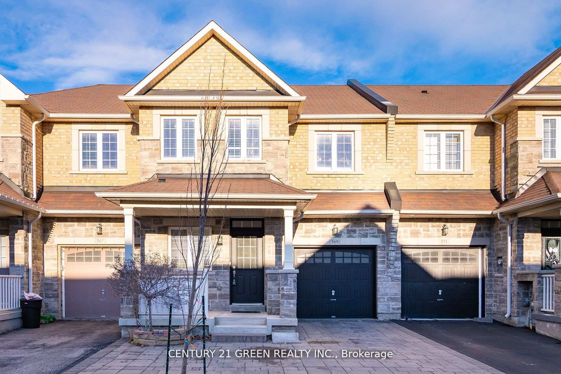 Front of 569 Murray Meadows Place