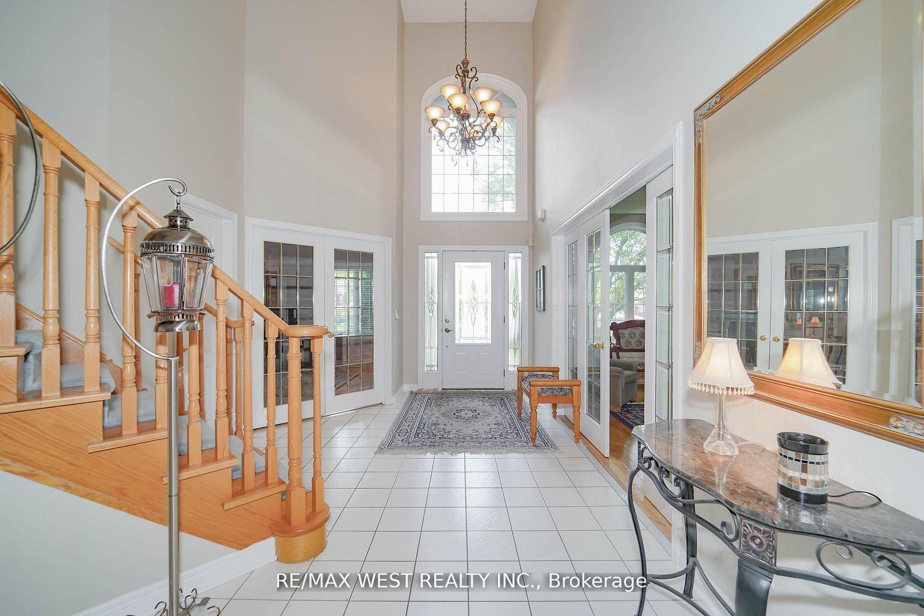 Photo 2 of 113 Sandcherry Court, Pickering, Highbush — HOMEH