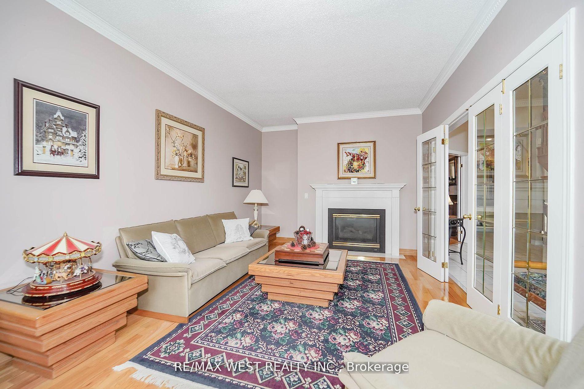 Photo 3 of 113 Sandcherry Court, Pickering, Highbush — HOMEH