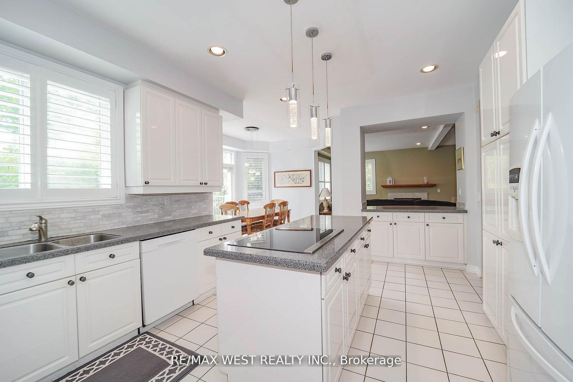 Photo 6 of 113 Sandcherry Court, Pickering, Highbush — HOMEH