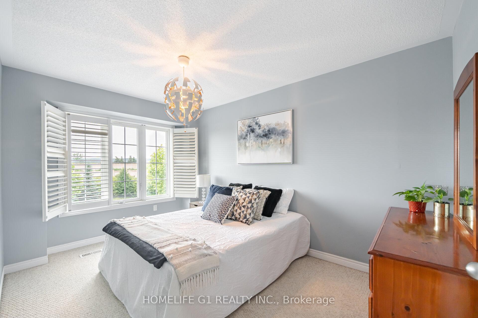 Photo 14 of 967 Transom Crescent, Milton, Willmott — HOMEH