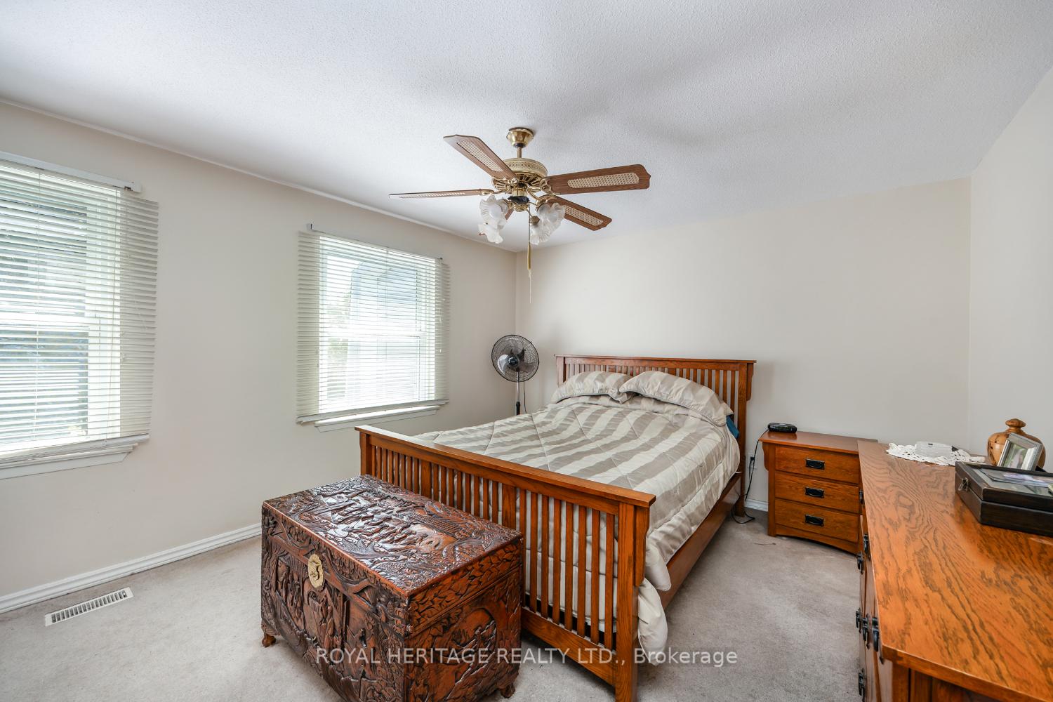 Photo 13 of 832 Gentry Crescent, Oshawa, Eastdale — HOMEH